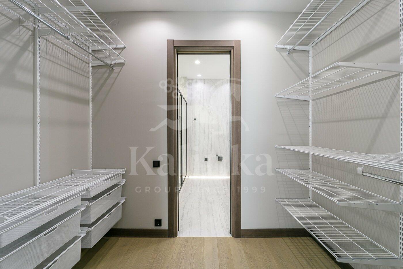 3-КОМН. АПАРТАМЕНТЫ С ОТДЕЛКОЙ 83.2 М² НА 2 ЭТАЖЕ