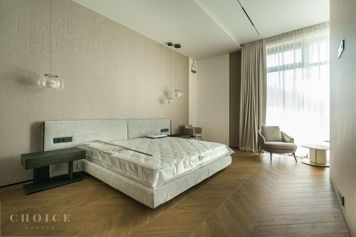 2-этажный коттедж 1 373.4 м² с отделкой
