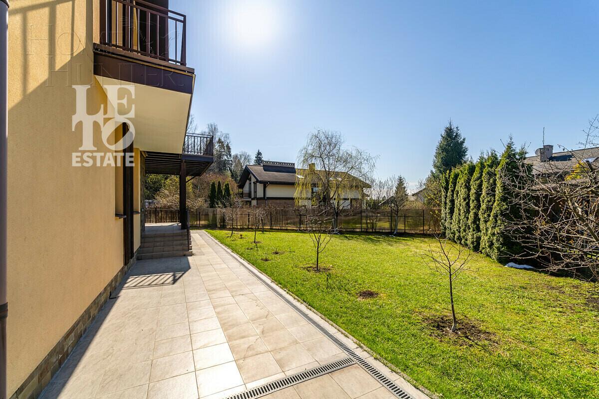 2-этажный коттедж 425 м² с отделкой