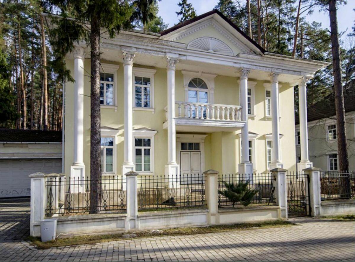 2-этажный коттедж 730 м² без отделки