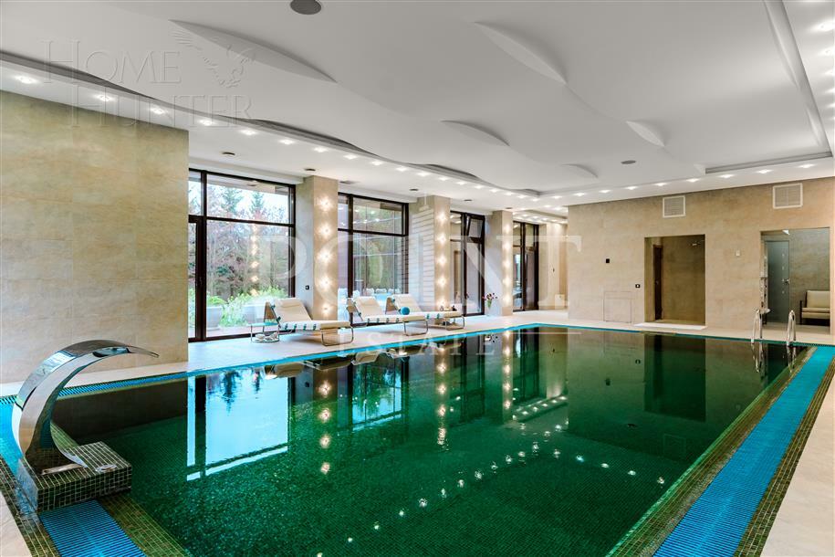 2-этажный коттедж 1 200 м² с отделкой