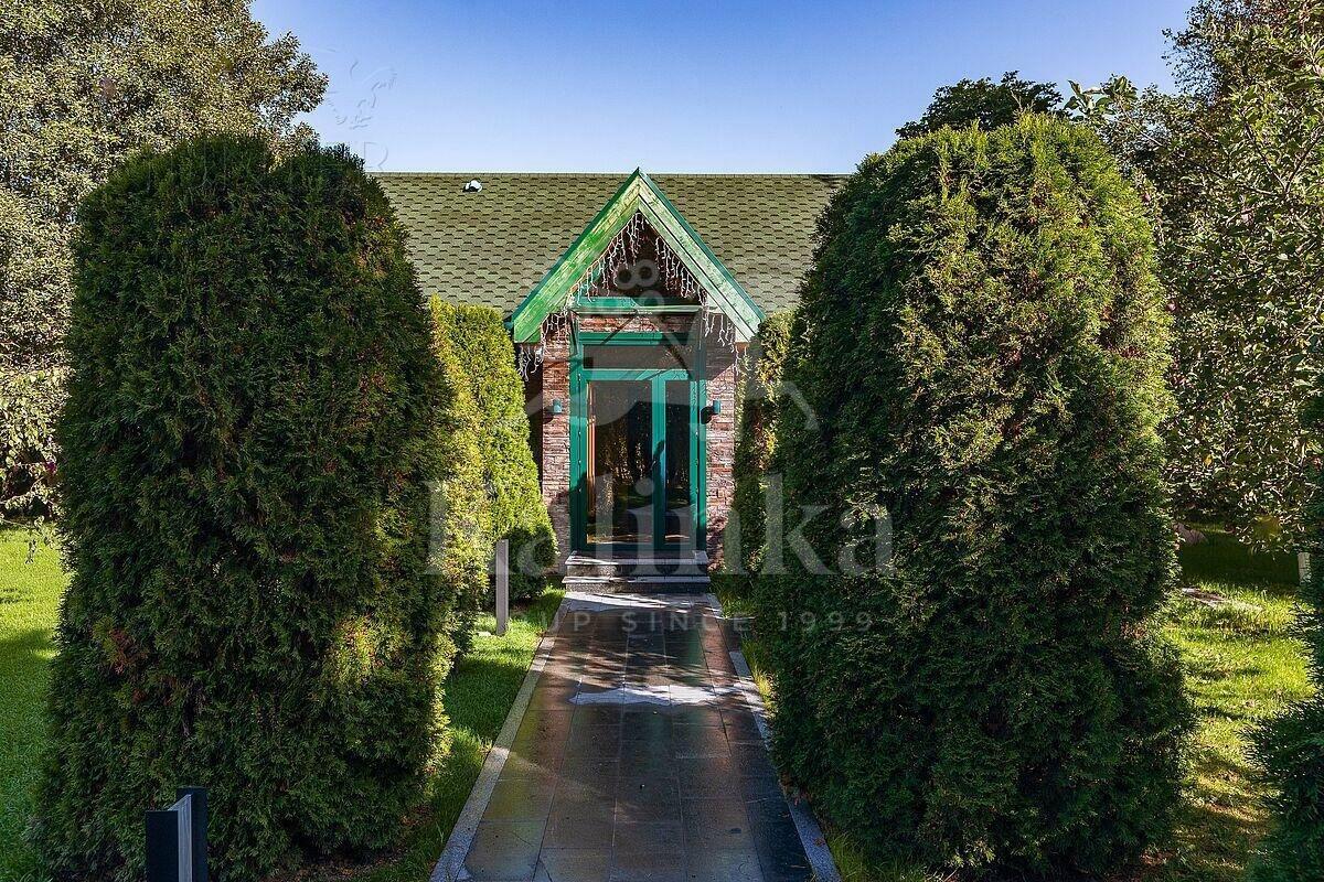 2-этажный коттедж 905.4 м² с отделкой