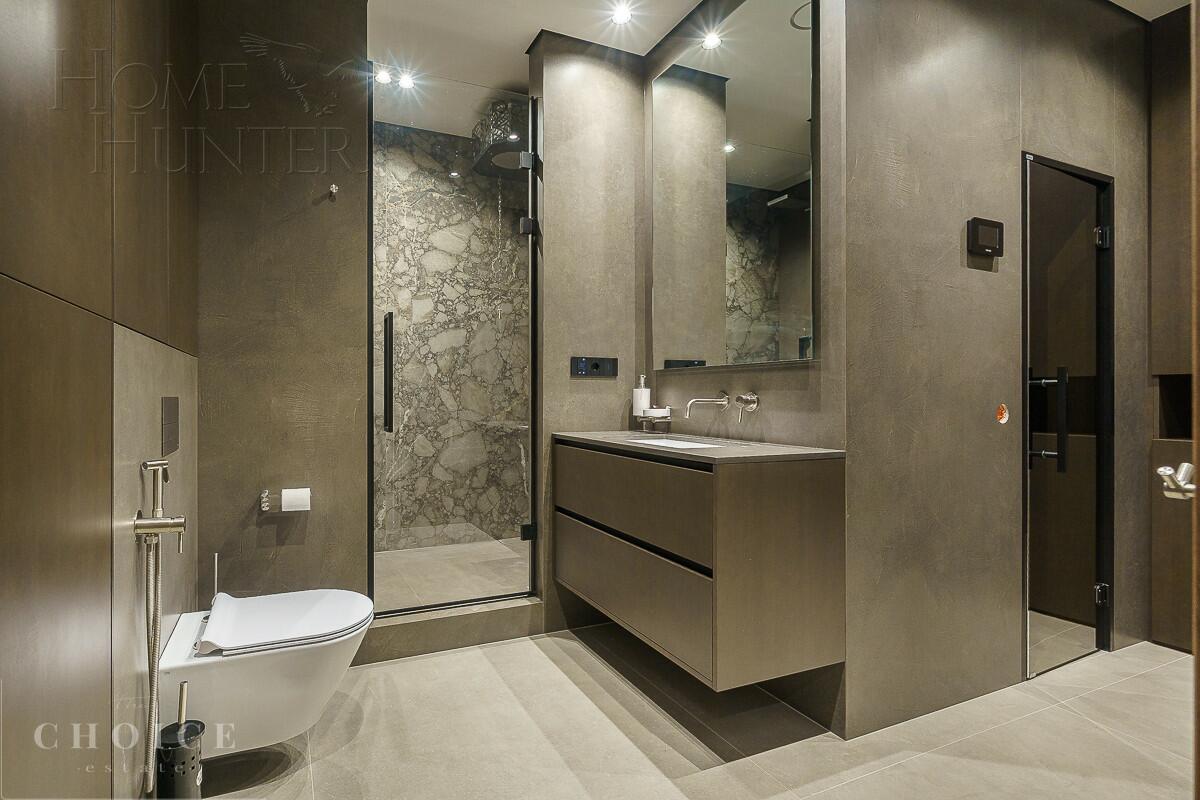 2-этажный коттедж 1 373.4 м² с отделкой