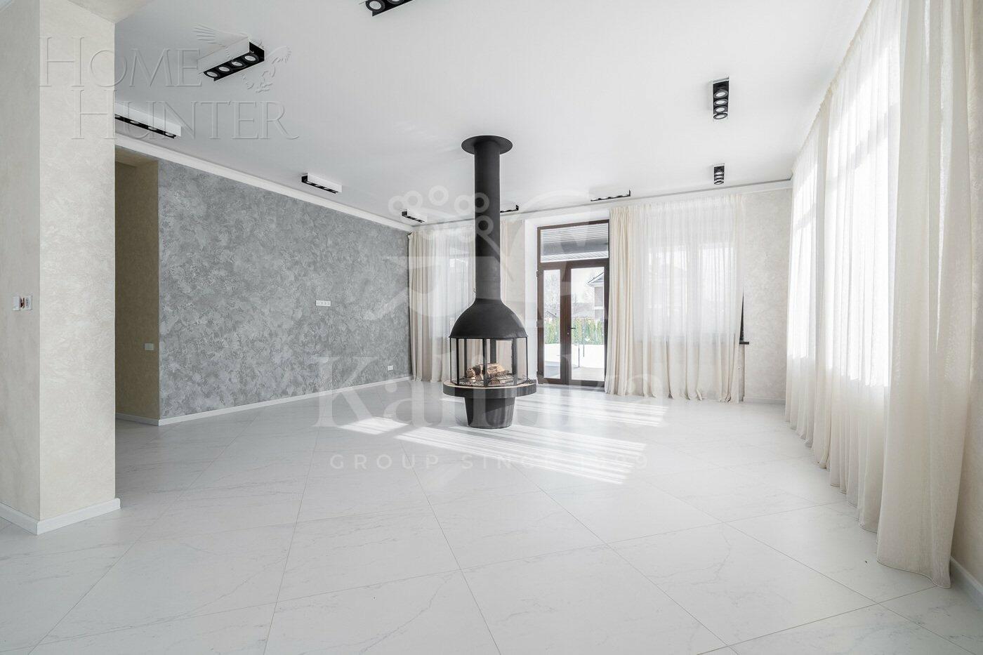 2-этажный коттедж 400 м² с отделкой