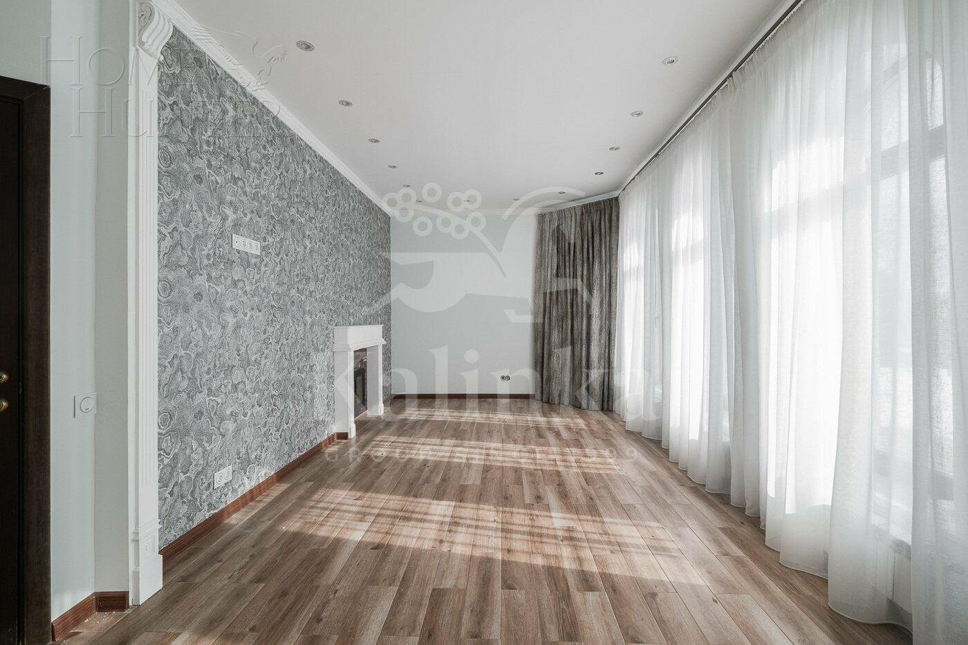 2-этажный коттедж 400 м² с отделкой