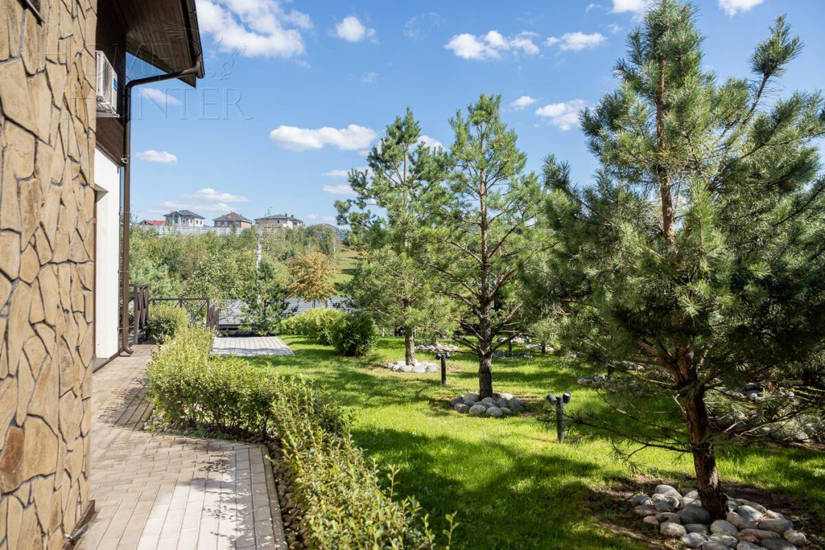 2-этажный коттедж 300 м² с отделкой