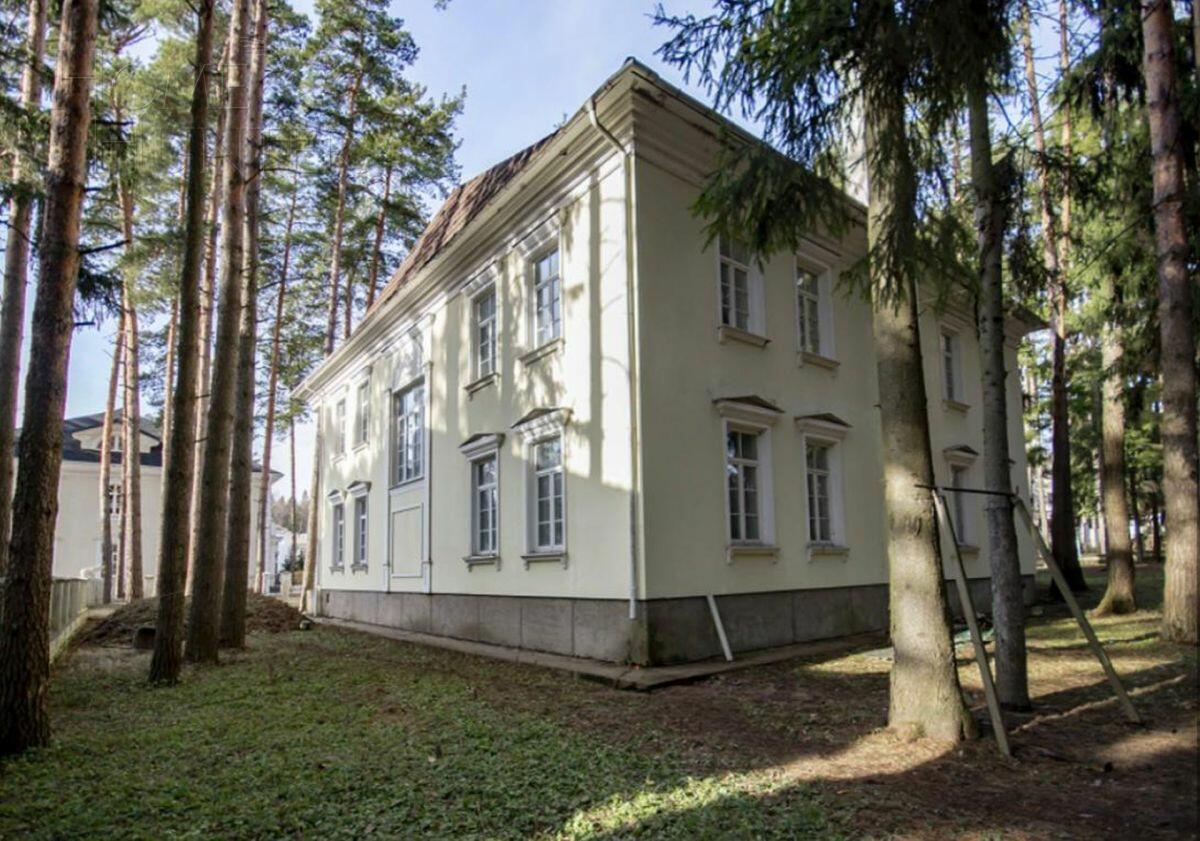 2-этажный коттедж 730 м² без отделки