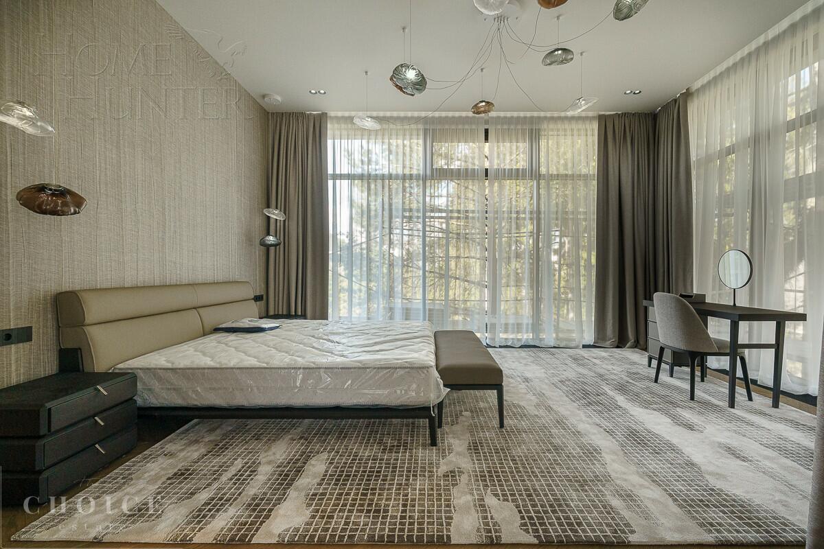 2-этажный коттедж 1 373.4 м² с отделкой