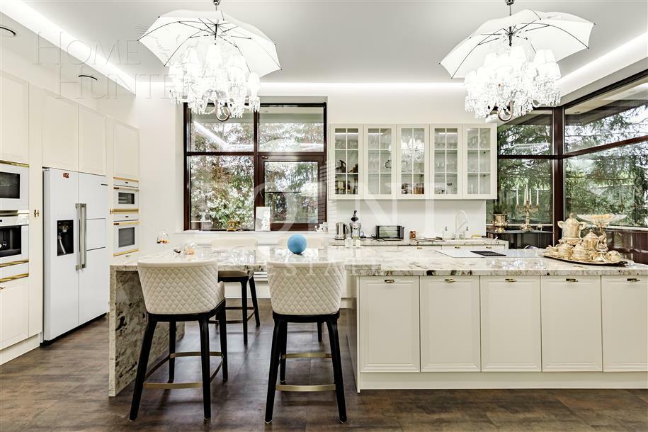 2-этажный коттедж 1 200 м² с отделкой