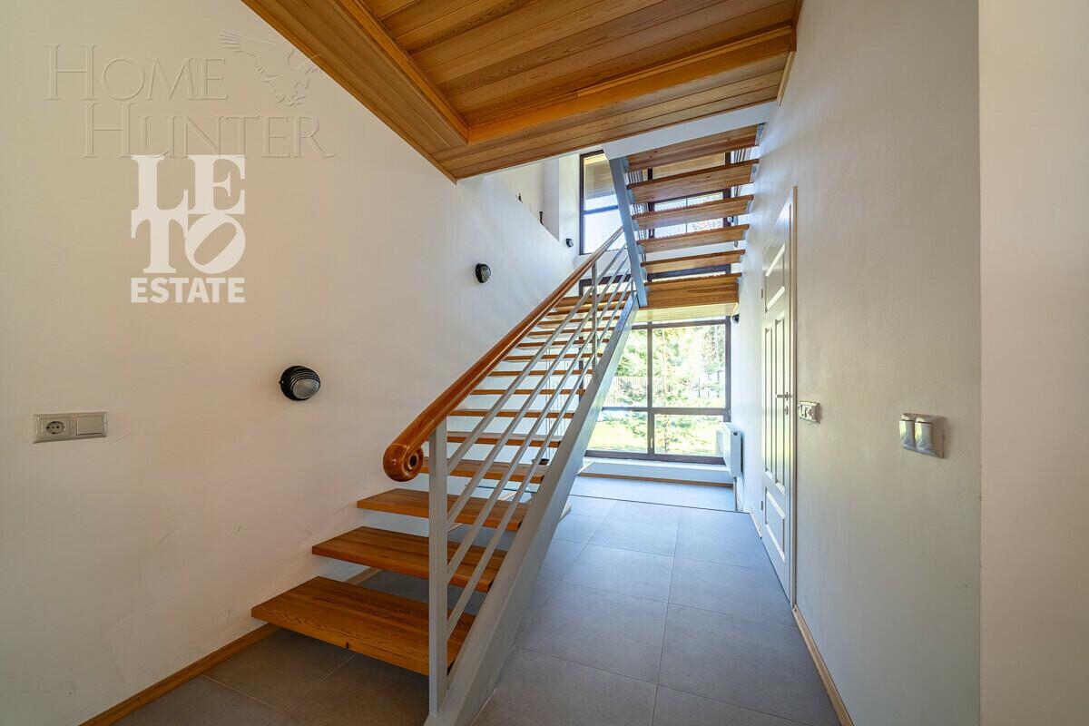 2-этажный коттедж 425 м² с отделкой