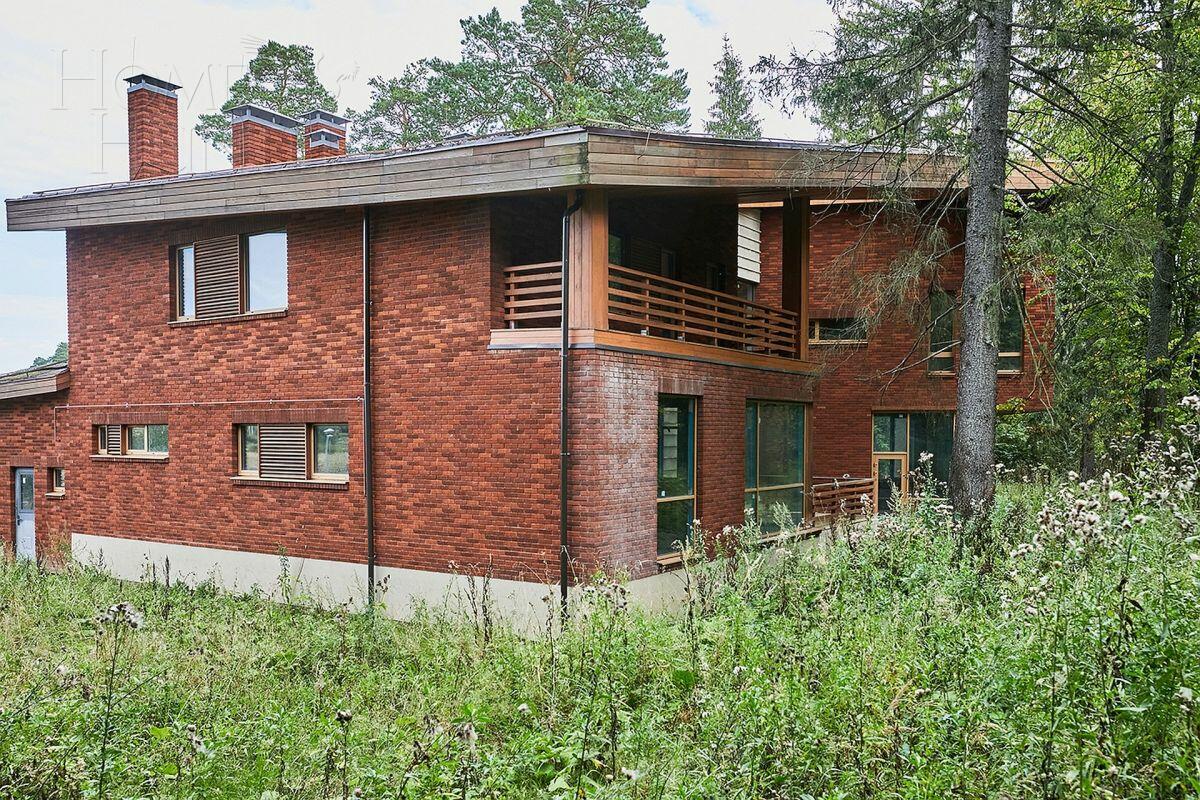 2-этажный коттедж 638 м² без отделки