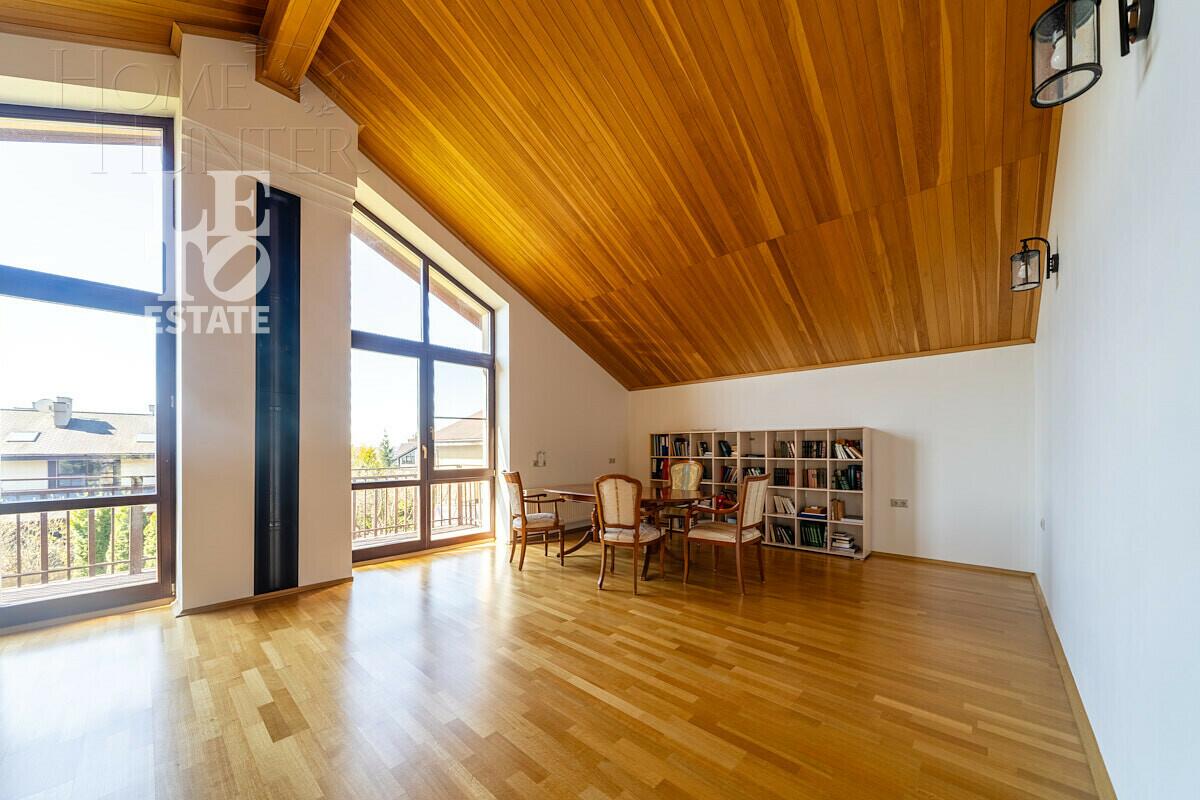 2-этажный коттедж 425 м² с отделкой