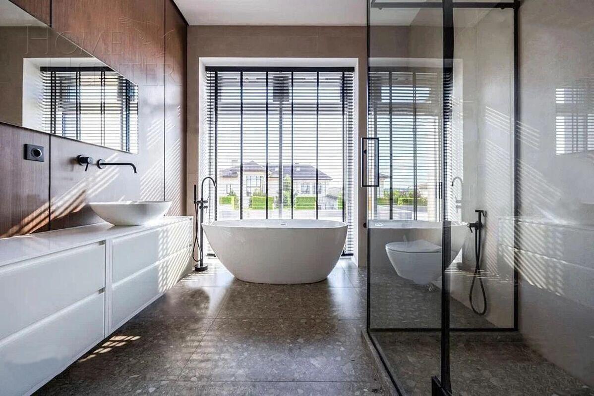 2-этажный коттедж 1 100 м² с отделкой