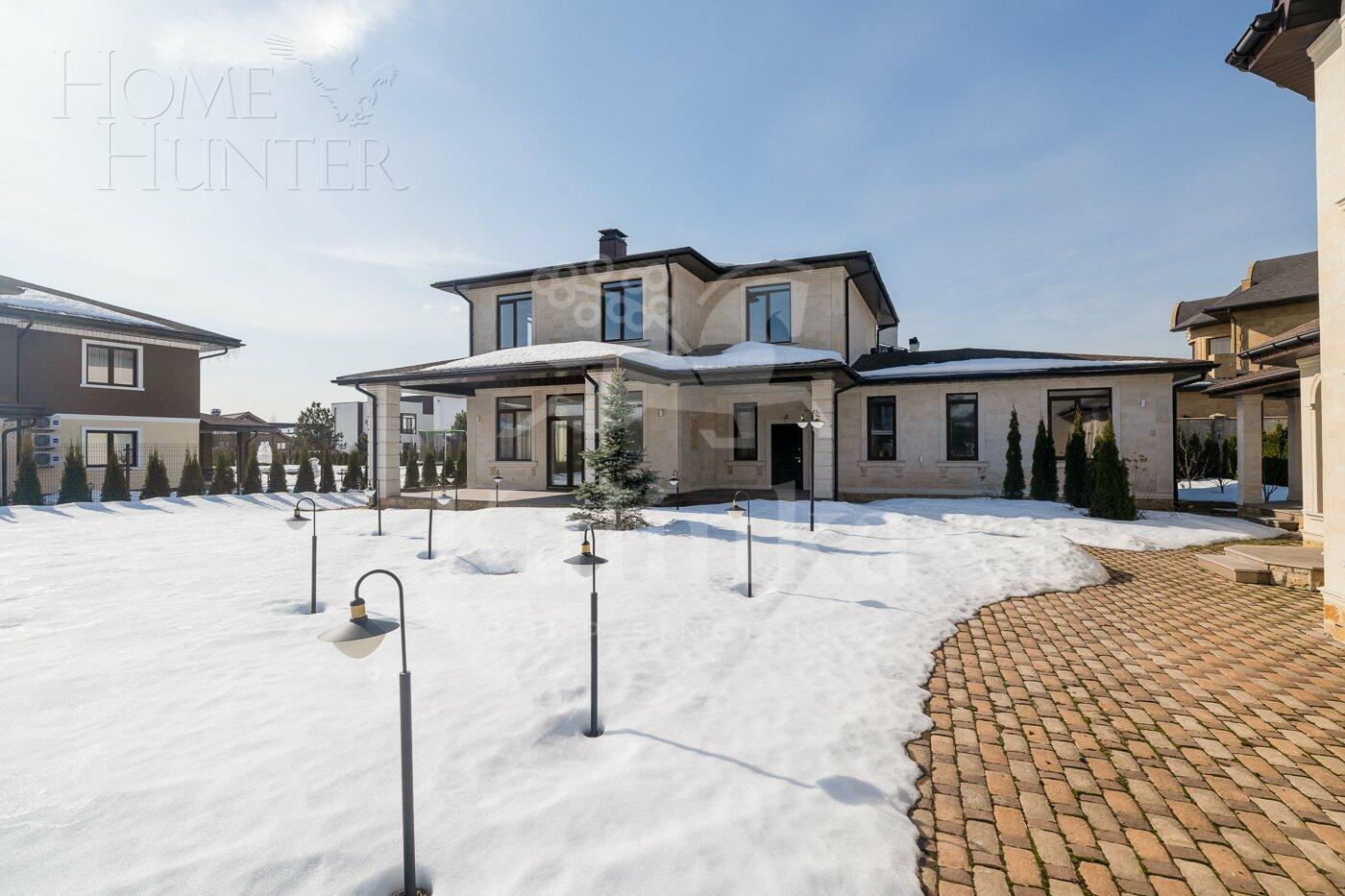 2-этажный коттедж 400 м² с отделкой