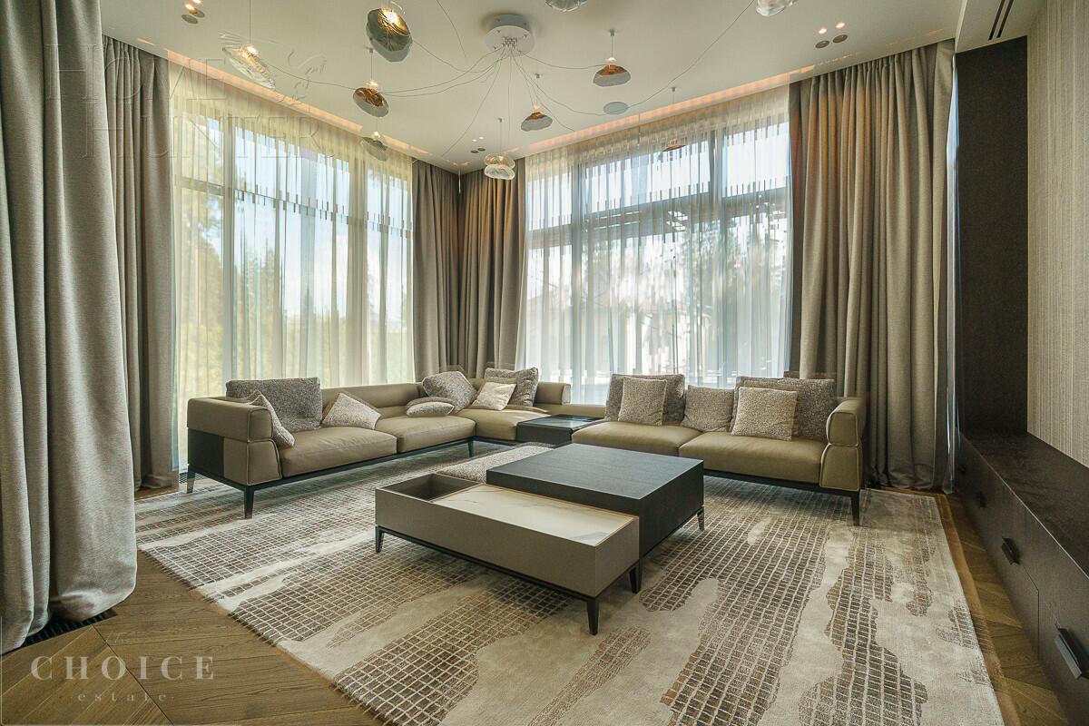 2-этажный коттедж 1 373.4 м² с отделкой