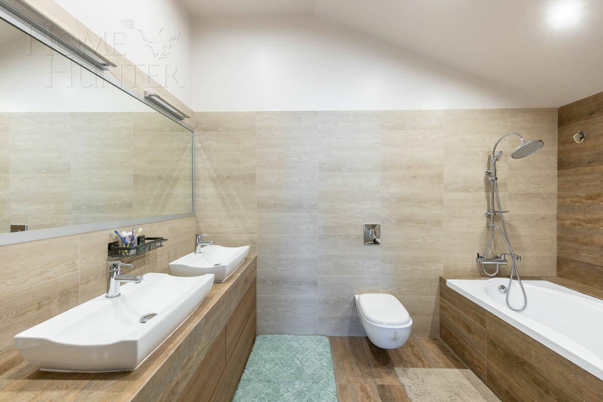 2-этажный коттедж 300 м² с отделкой