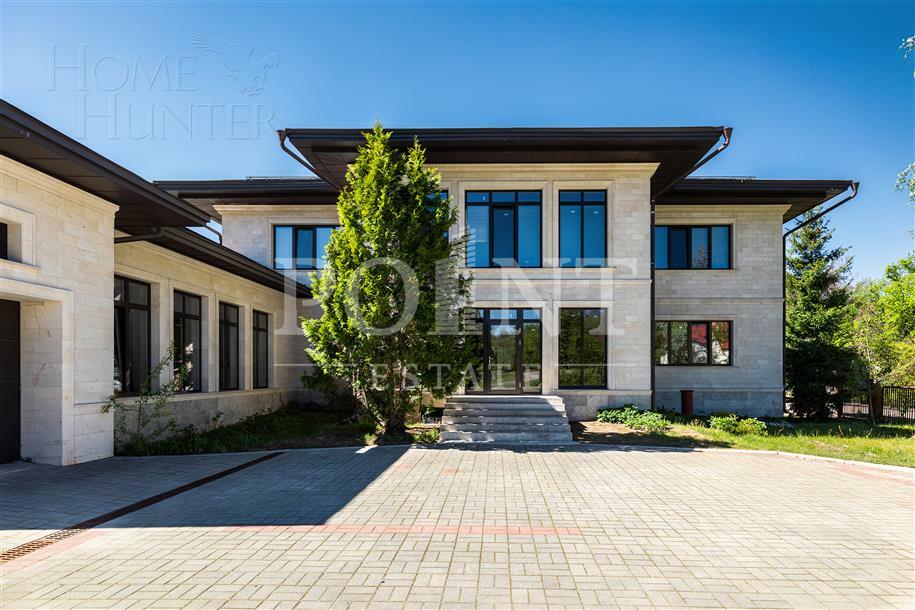 2-этажный коттедж 1 120 м² без отделки