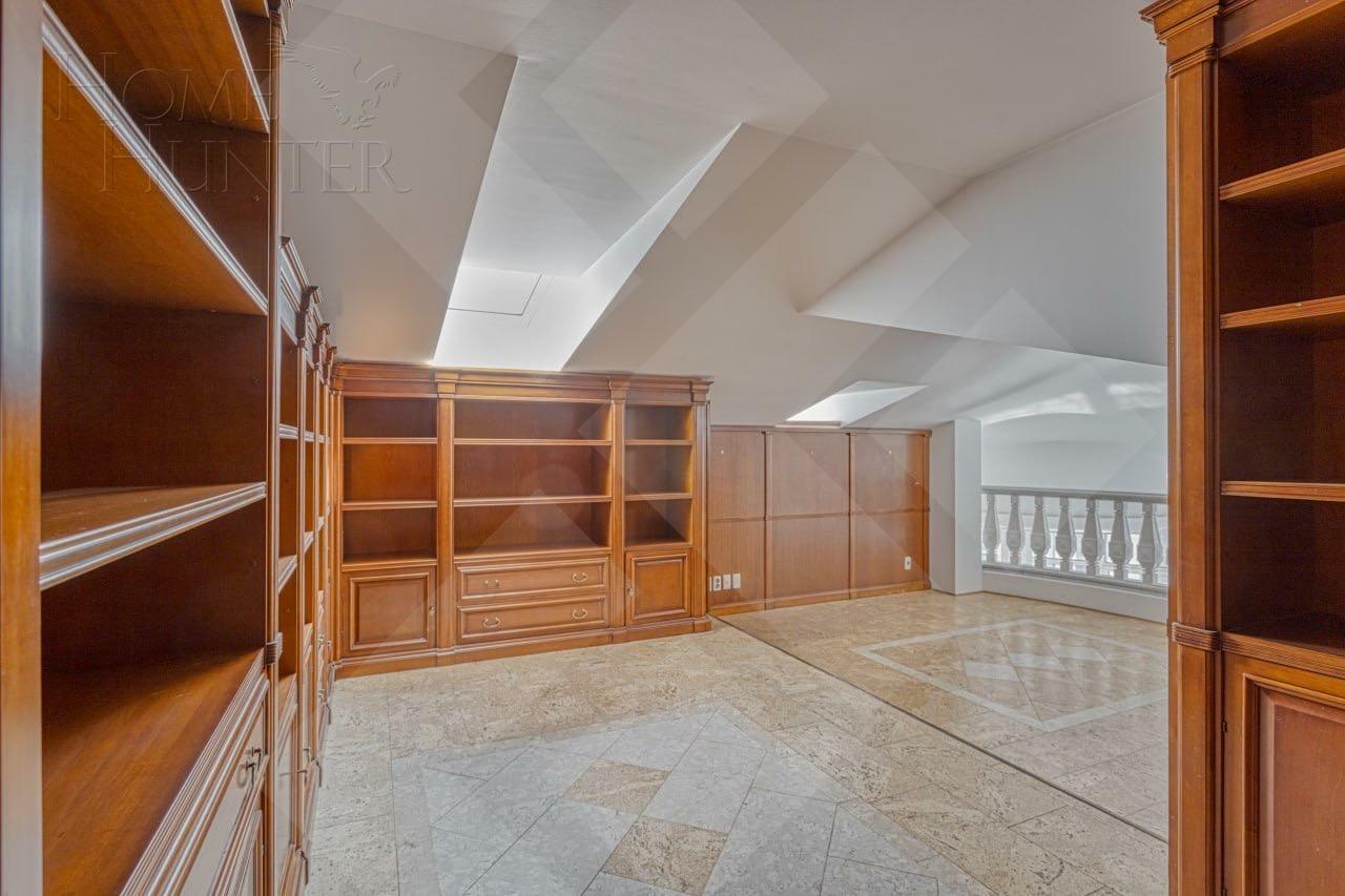 2-УРОВНЕВАЯ КВАРТИРА БЕЗ ОТДЕЛКИ 375.5 М² НА 4 ЭТАЖЕ