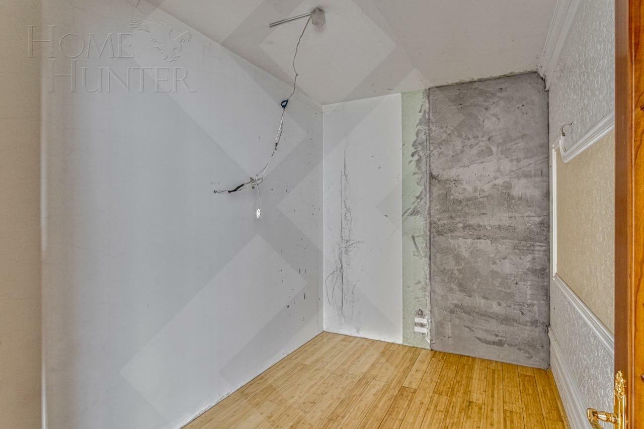 2-УРОВНЕВАЯ КВАРТИРА БЕЗ ОТДЕЛКИ 375.5 М² НА 4 ЭТАЖЕ