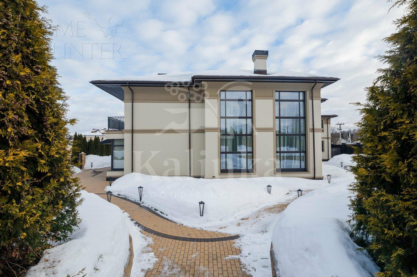 2-этажный коттедж 1 000 м² с отделкой