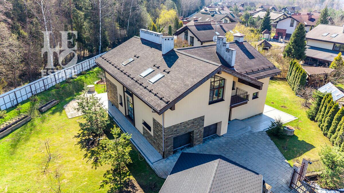 2-этажный коттедж 425 м² с отделкой
