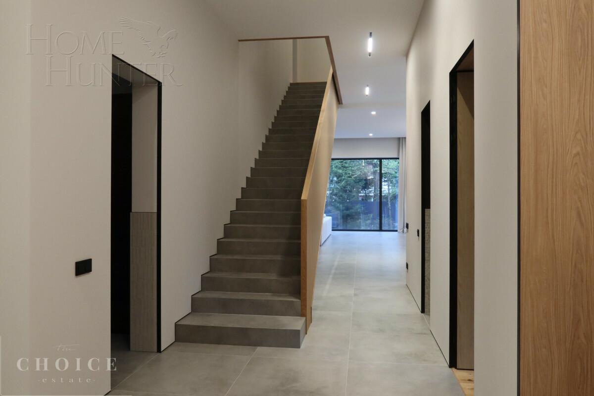2-этажный коттедж 520 м² с отделкой