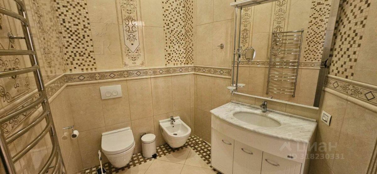 2-этажный коттедж 1 450 м² с отделкой