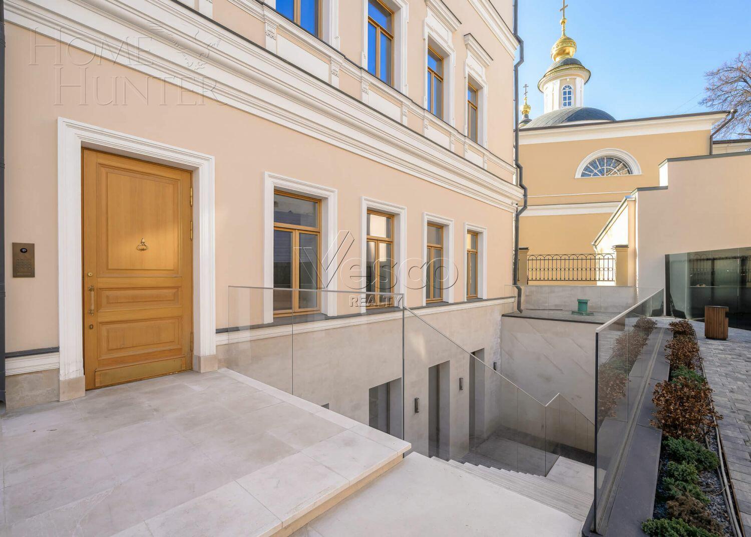 2-УРОВНЕВЫЕ АПАРТАМЕНТЫ БЕЗ ОТДЕЛКИ 191.8 М² НА 1 ЭТАЖЕ