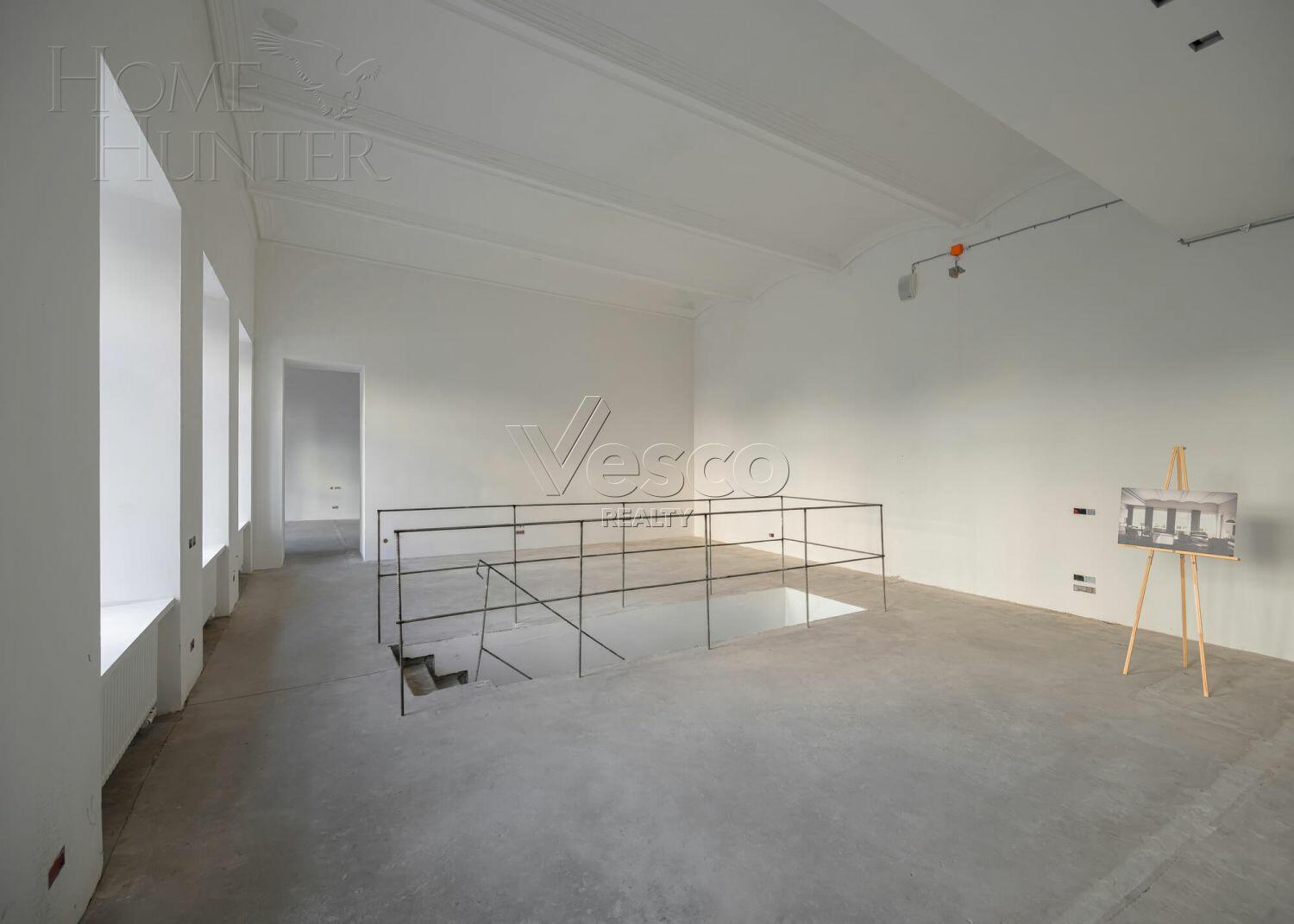 2-УРОВНЕВЫЕ АПАРТАМЕНТЫ БЕЗ ОТДЕЛКИ 191.8 М² НА 1 ЭТАЖЕ