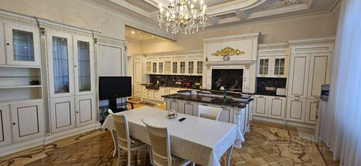 2-этажный коттедж 1 450 м² с отделкой