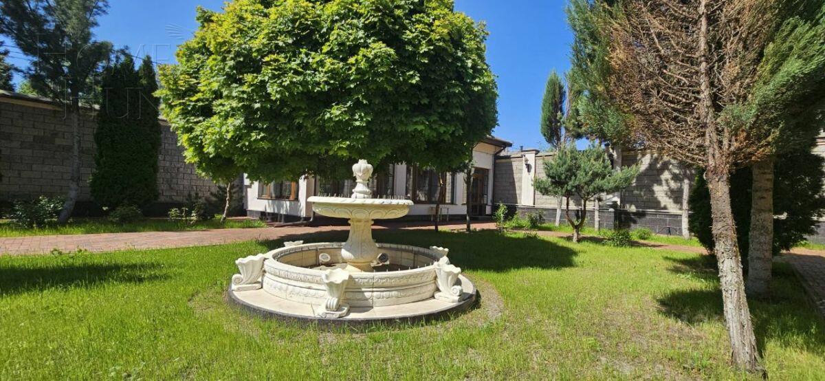 2-этажный коттедж 1 450 м² с отделкой