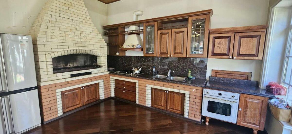 2-этажный коттедж 1 450 м² с отделкой