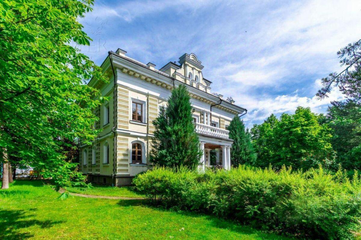3-этажный коттедж 502 м² с отделкой