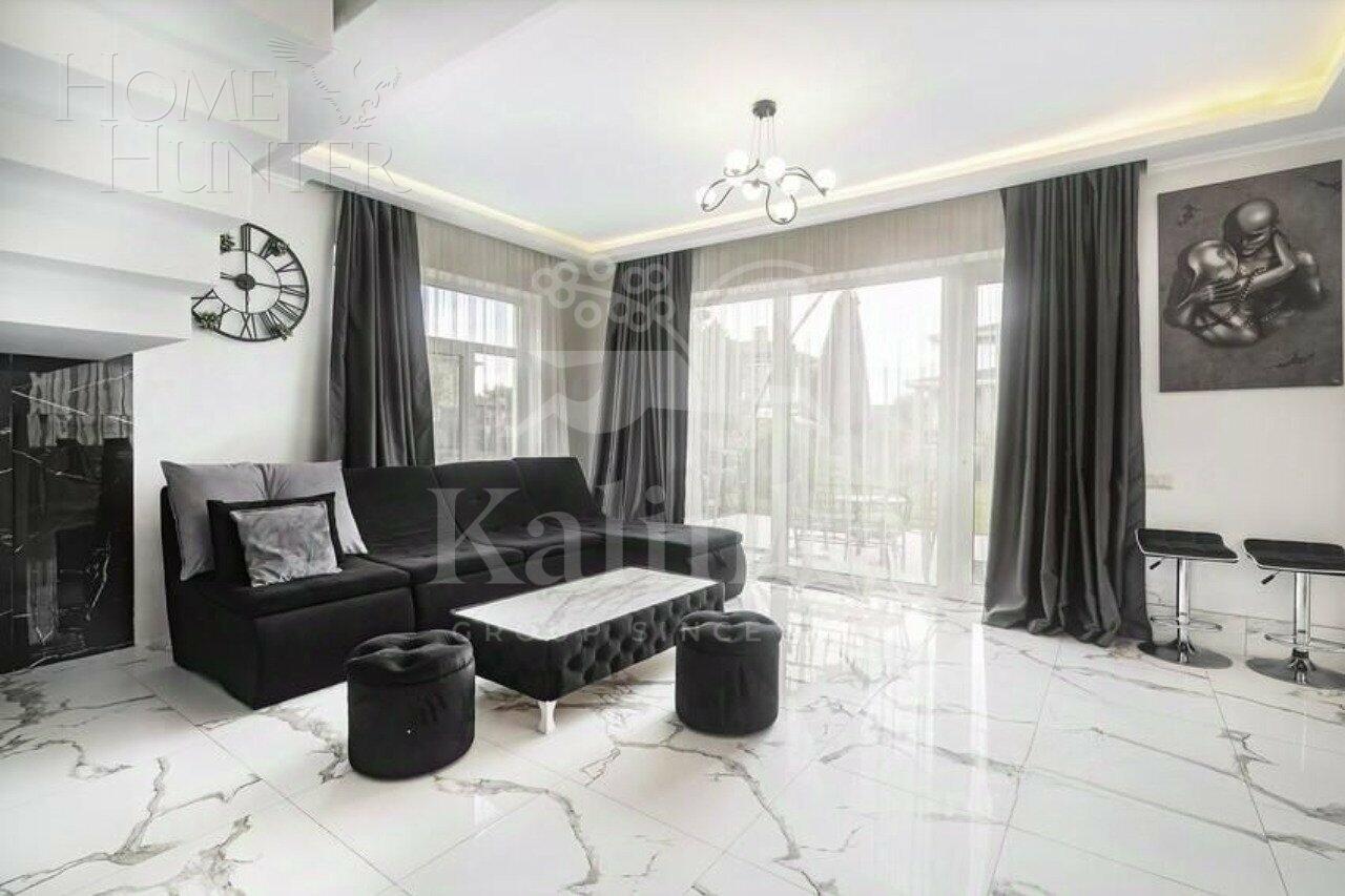 2-этажный коттедж 260 м² с отделкой