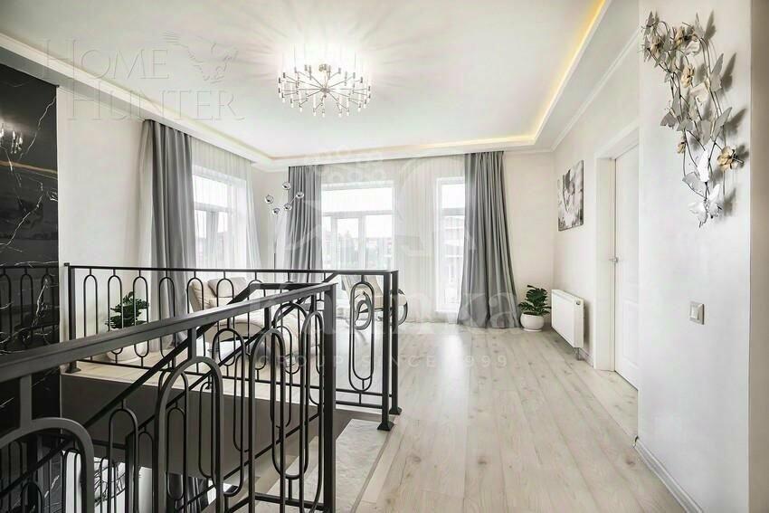 2-этажный коттедж 260 м² с отделкой