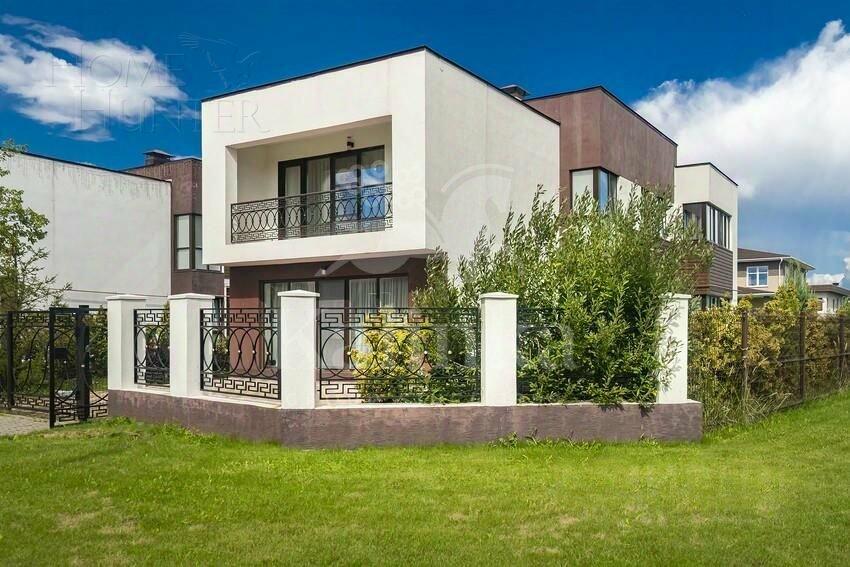 2-этажный коттедж 260 м² с отделкой