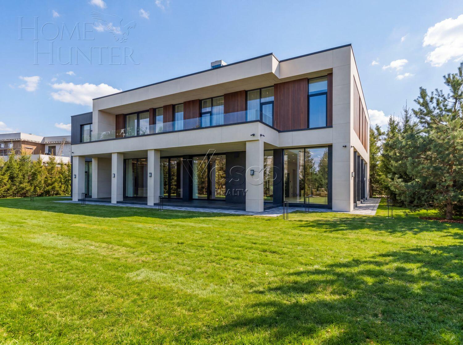 2-этажный коттедж 1 100 м² с отделкой