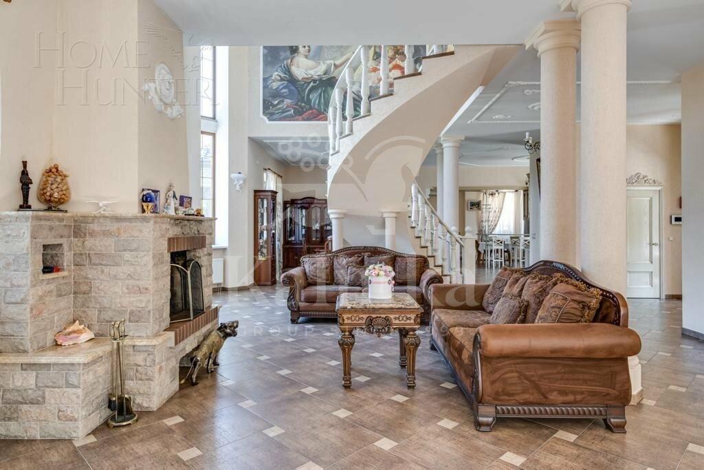 2-этажный коттедж 650 м² с отделкой