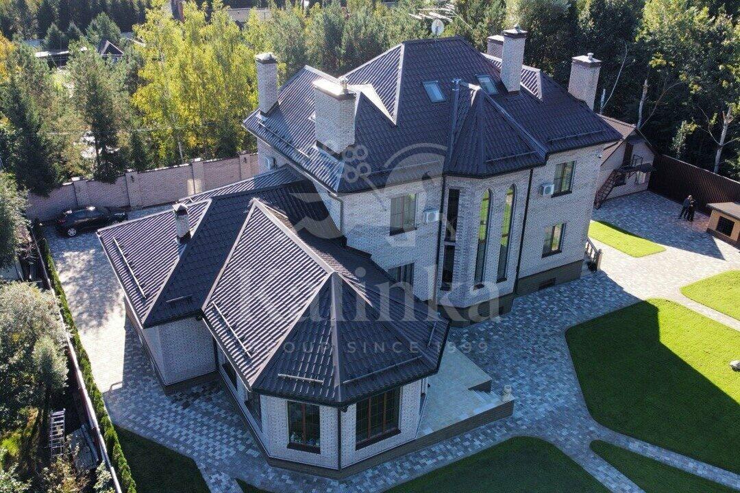 2-этажный коттедж 650 м² с отделкой