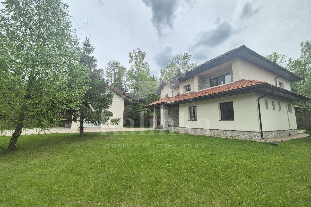 2-этажный коттедж 430 м² без отделки