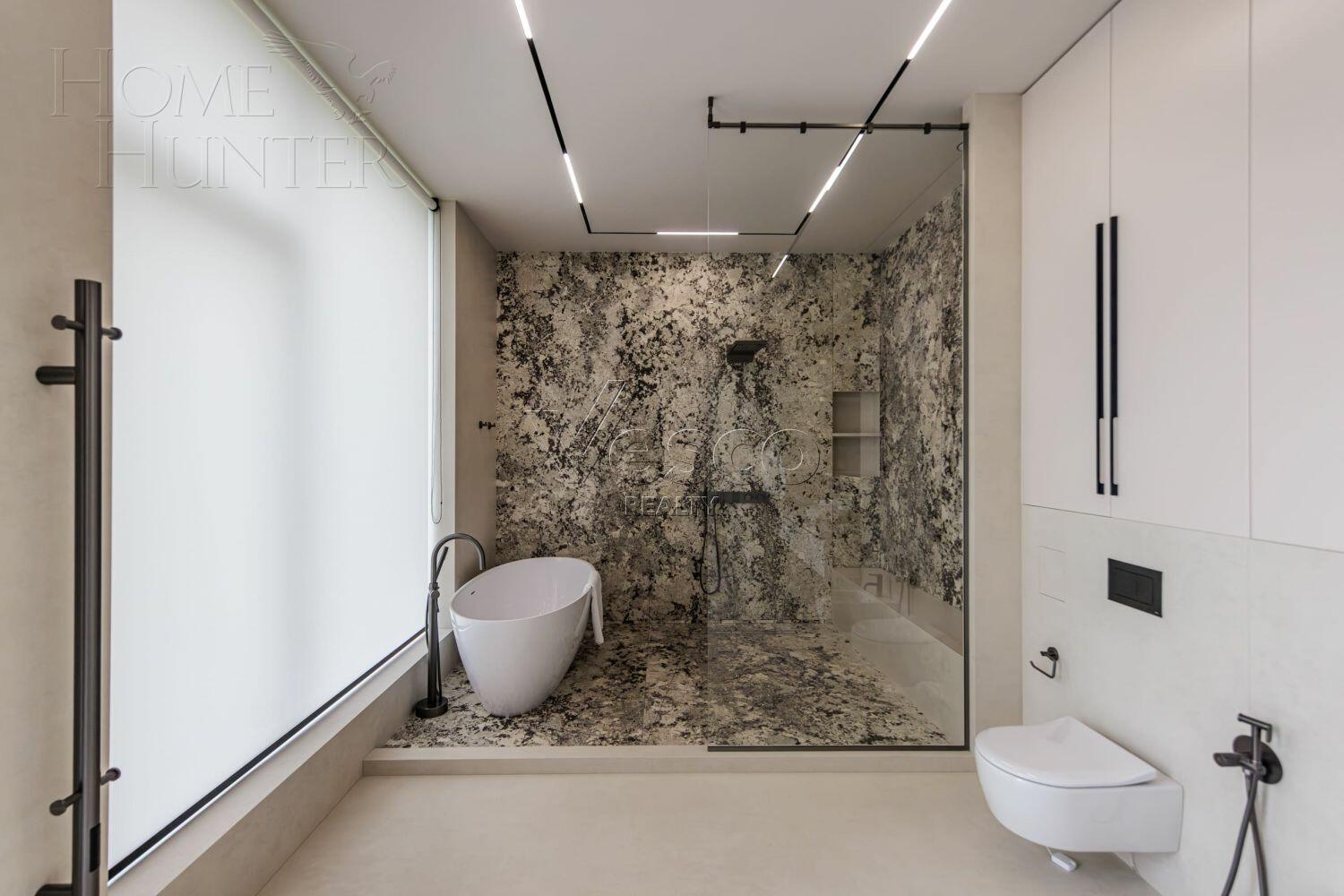 2-этажный коттедж 1 100 м² с отделкой