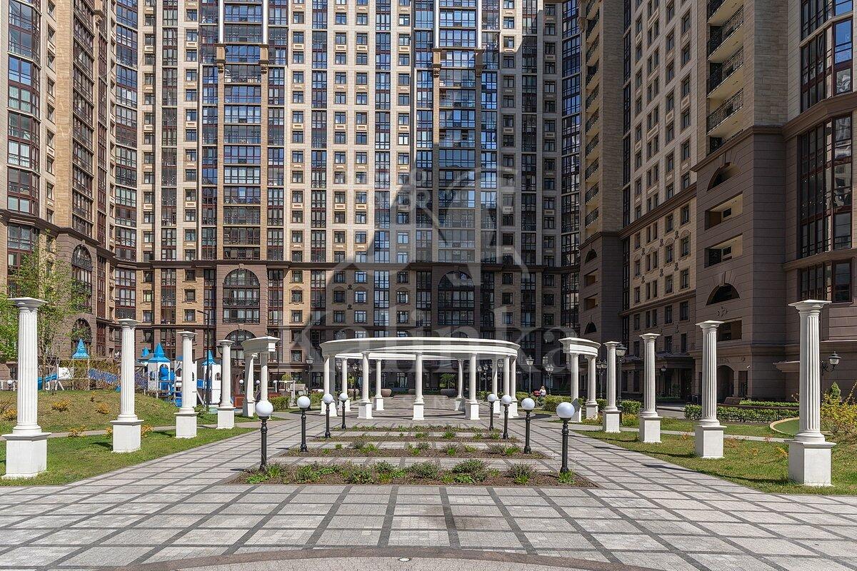 4-КОМН. КВАРТИРА С ОТДЕЛКОЙ 98.1 М² НА 17 ЭТАЖЕ