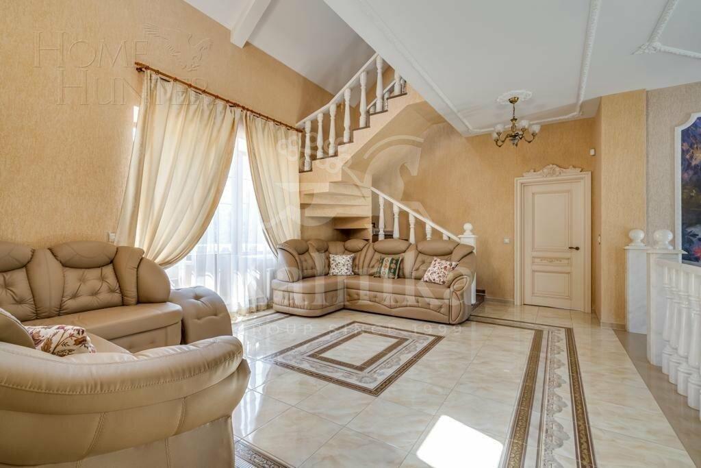 2-этажный коттедж 650 м² с отделкой