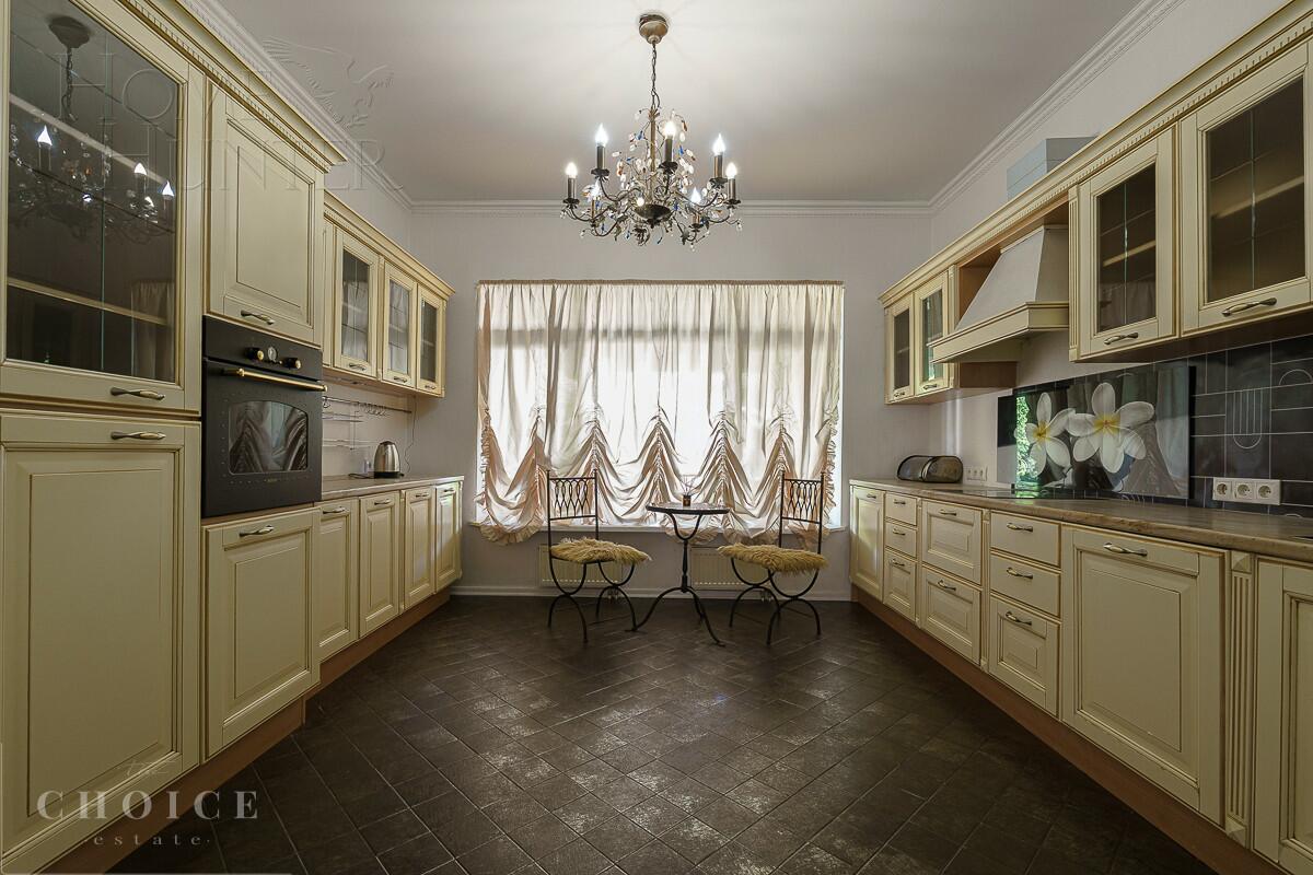 2-этажный коттедж 500 м² с отделкой