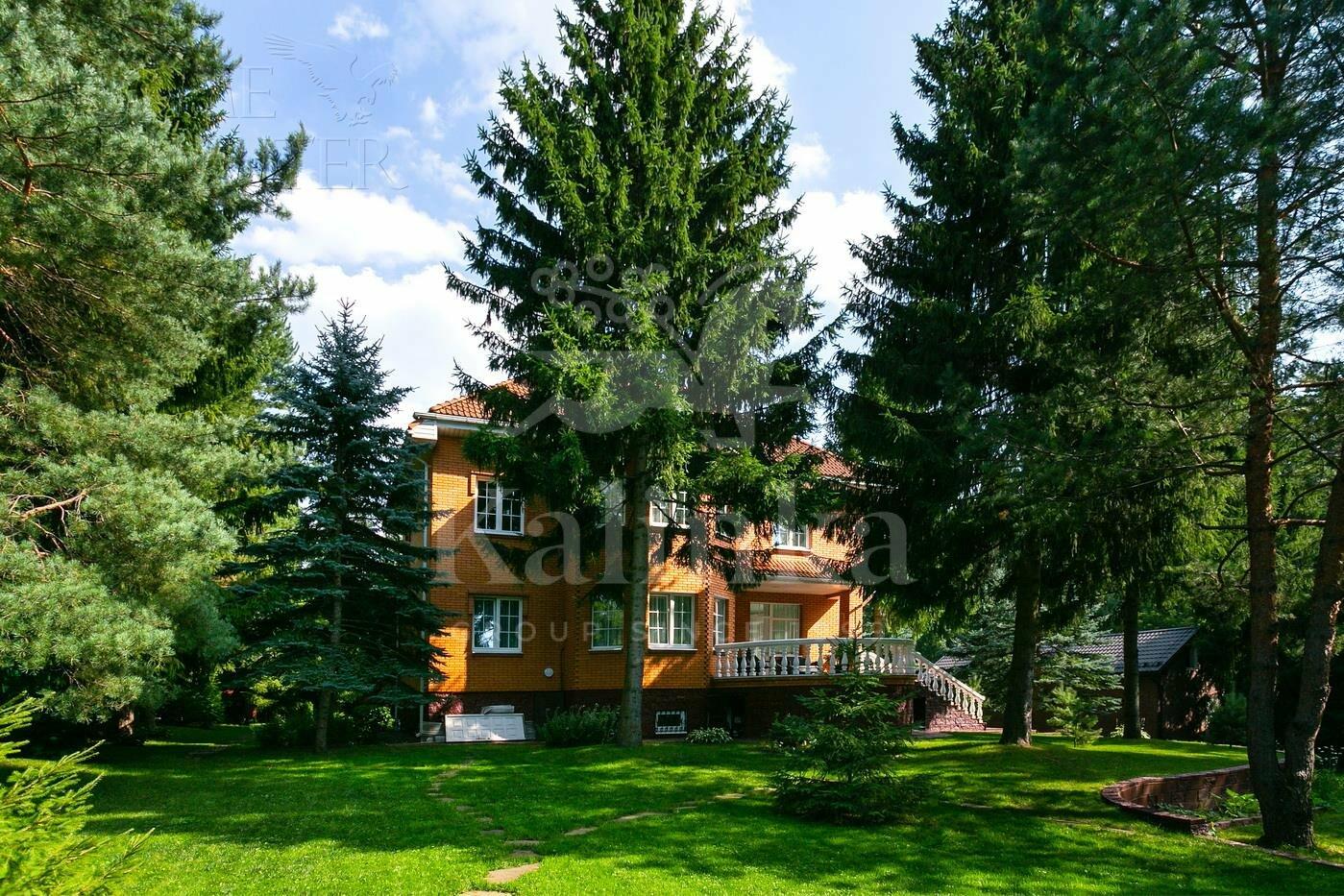 2-этажный коттедж 610 м² с отделкой