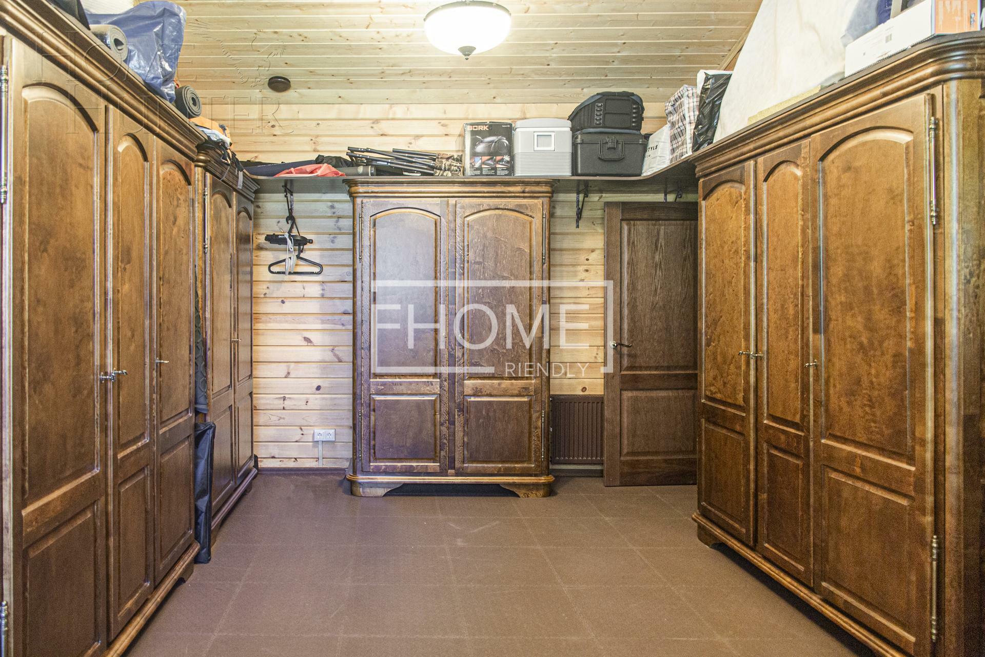 2-этажный коттедж 350 м² с отделкой
