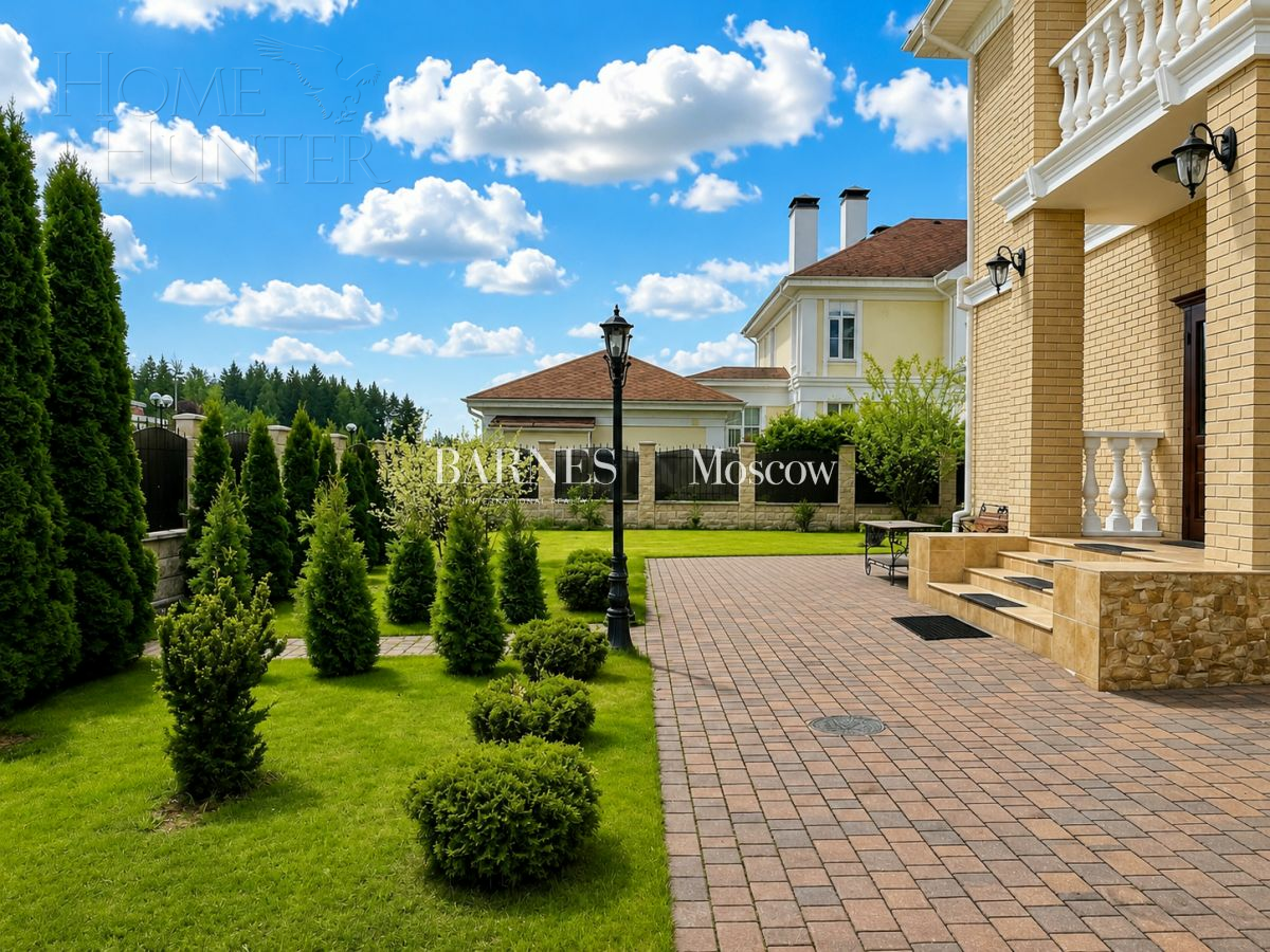 2-этажный коттедж 550 м² с отделкой