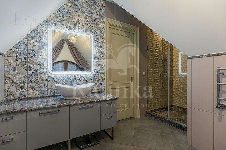 2-этажный таунхаус 370 м² с отделкой