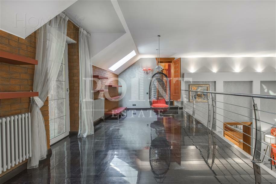 2-этажный коттедж 1 400 м² с отделкой
