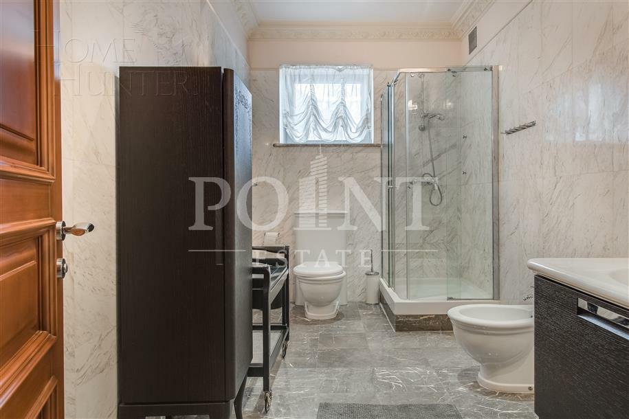 2-этажный коттедж 1 400 м² с отделкой